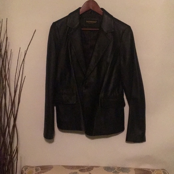 Leather blazer - Picture 1 of 2